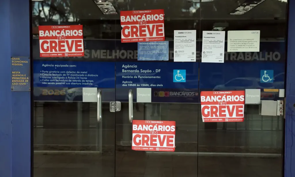 Caixa: bancários votam fim da greve na segunda-feira (21) 1 Caixa: bancários votam fim da greve na segunda-feira (21) greve