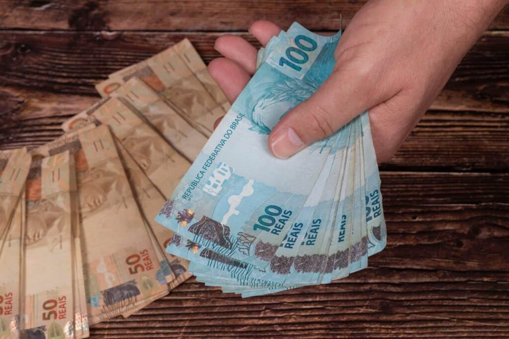 Bolsa Família terá reajuste em outubro; valor mínimo ultrapassa R$ 690 por família Bolsa Família